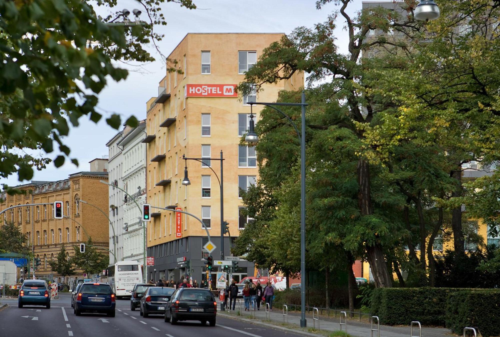 Meininger Hotel Berlin Alexanderplatz — Fotos 3